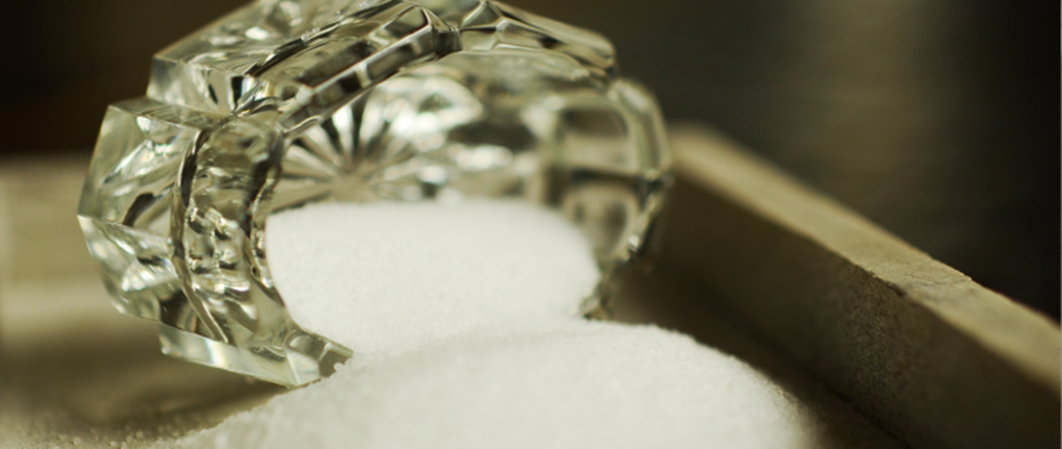 Perché il sale favorisce la ritenzione idrica? Emotifood